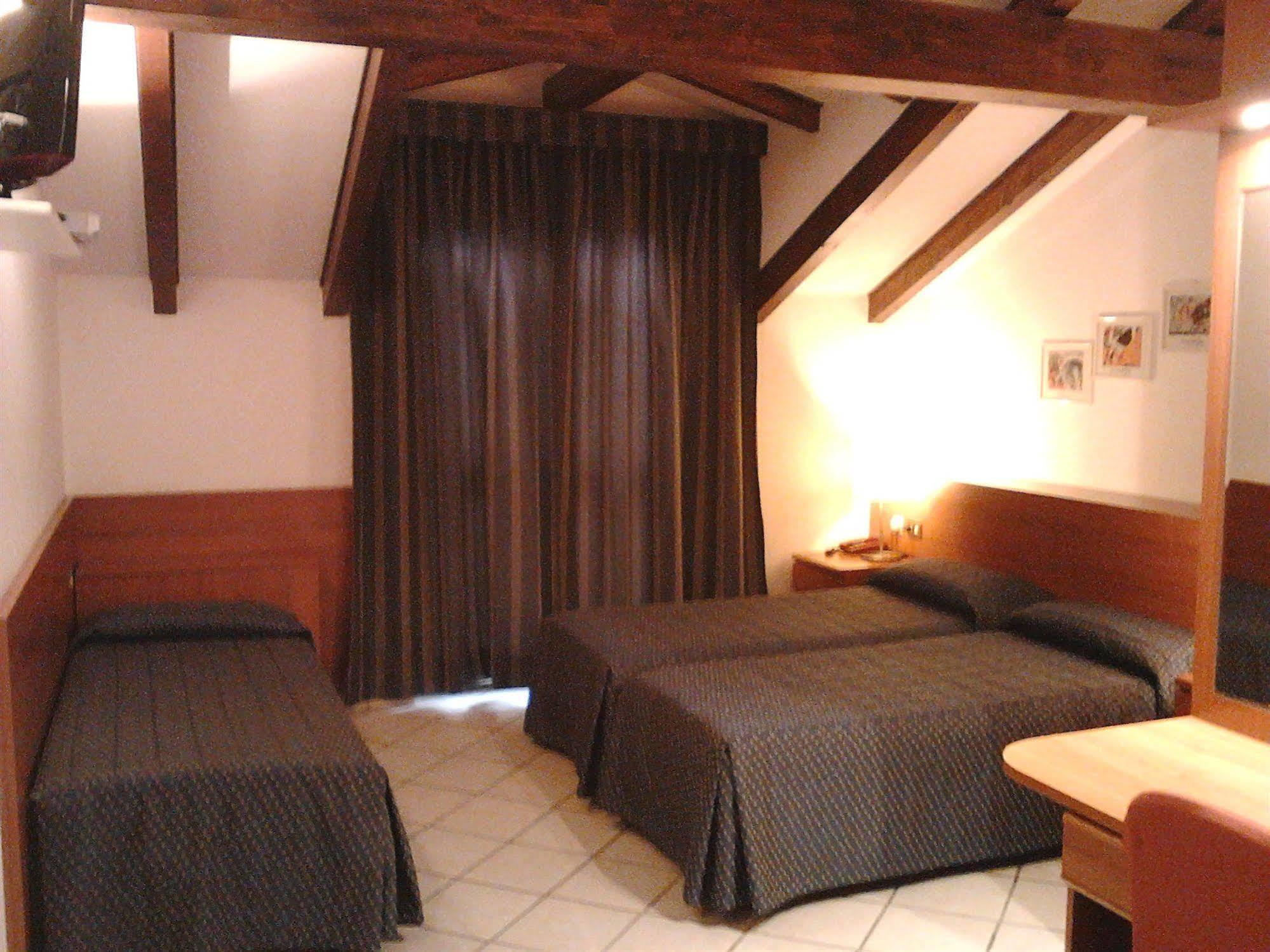 Bert Hotel Sesto San Giovanni Eksteriør bilde